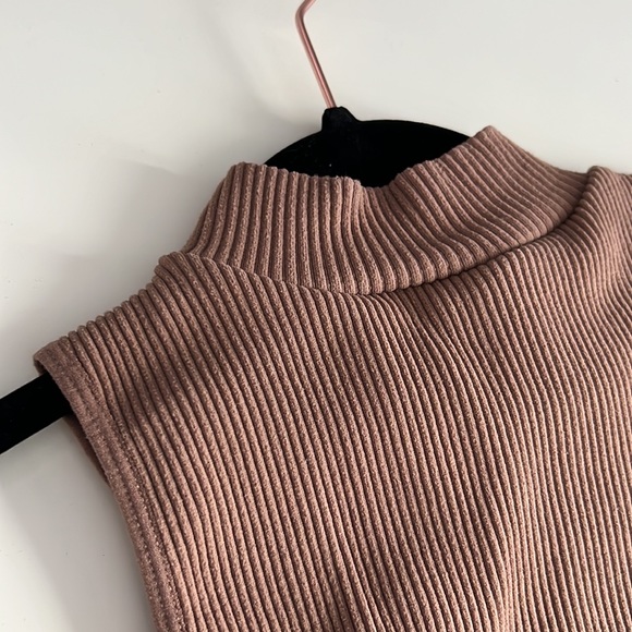 Zara halter top - Picture 2 of 3